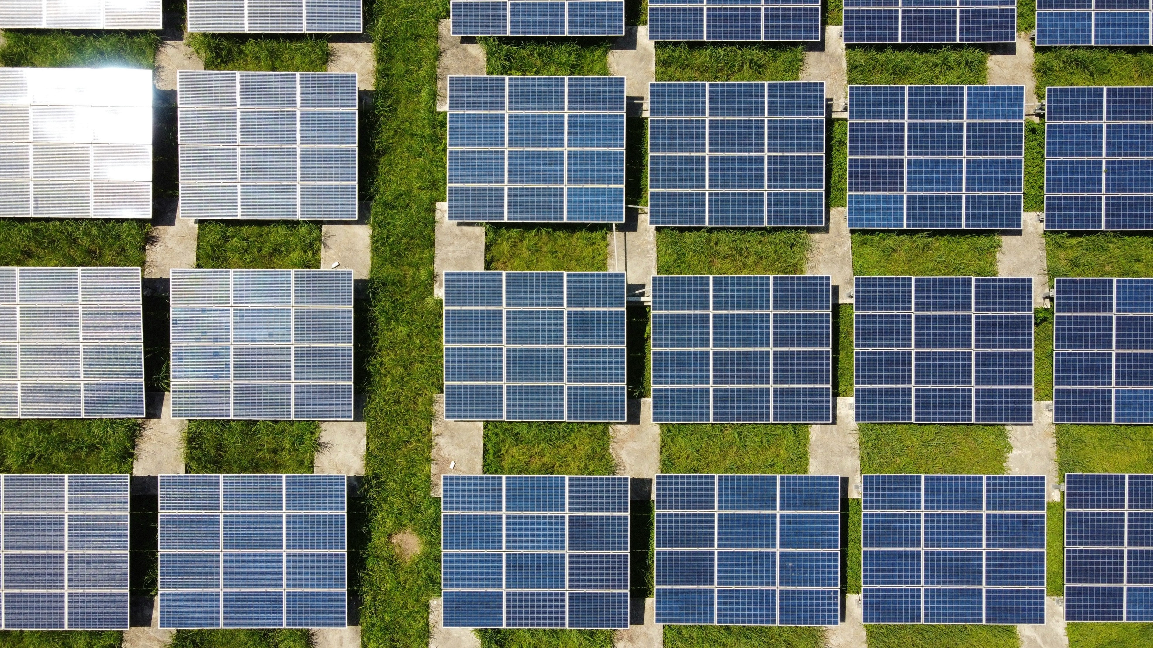 El papel fundamental del alternador en tu grupo electrógeno y cómo elegir el mejor según tu motor